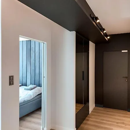 Loft Motlawa White & Black Апартаменты