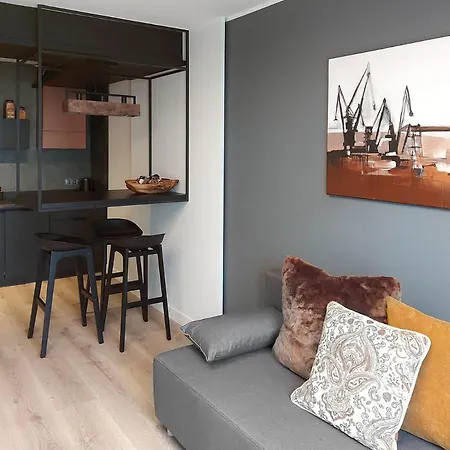 Loft Motlawa White & Black דירה גדנסק